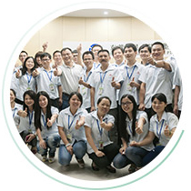 IML/IMD塑膠外殼加工生產(chǎn)團(tuán)隊(duì)